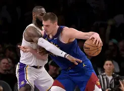 丹佛掘金NBA击败洛杉矶湖人穆雷三分命中(丹佛掘金nba击败洛杉矶湖人穆雷三分命中多少)
